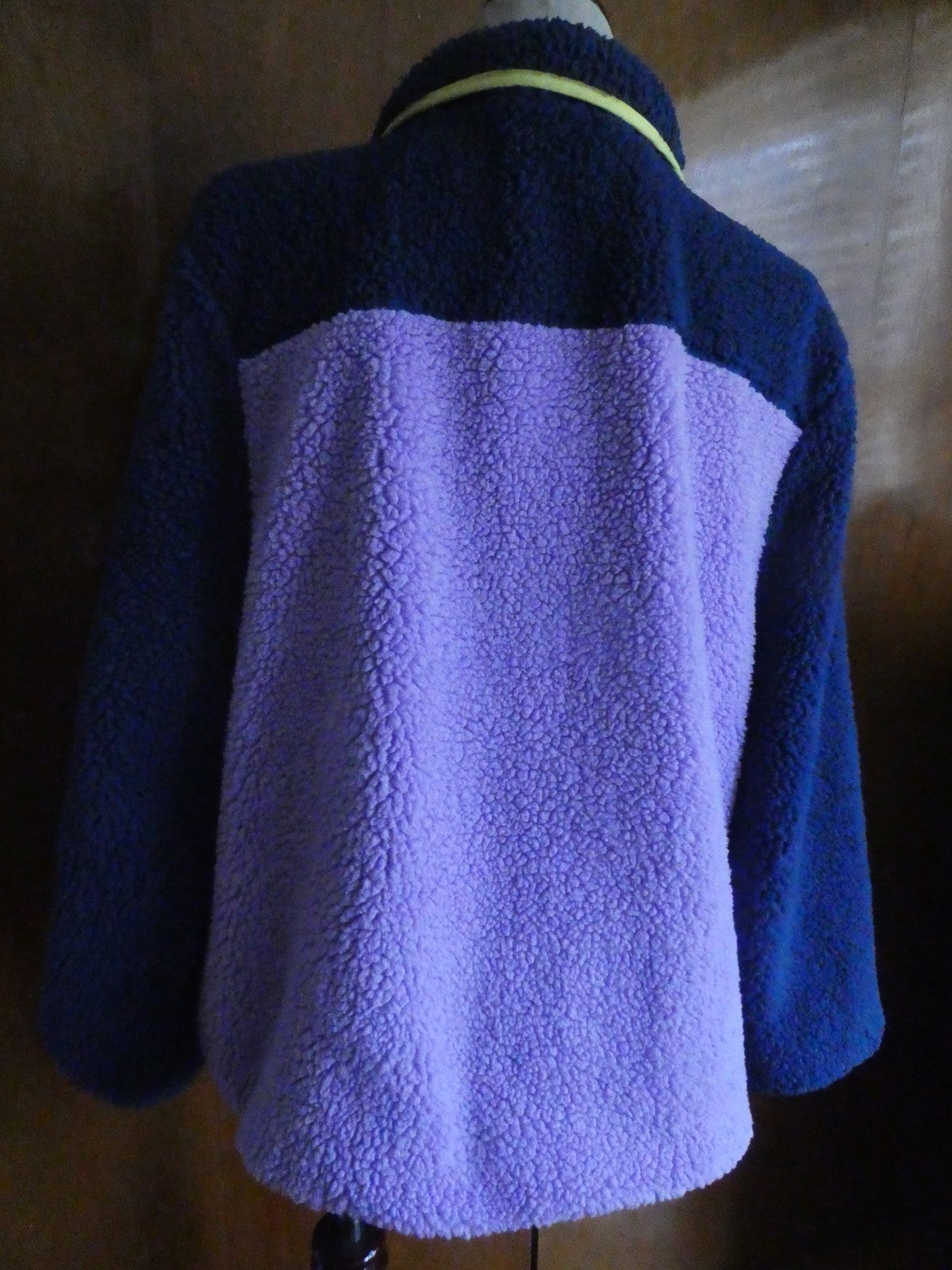 Style & CO Beautifully designed jacket with full length zipper closures XXL