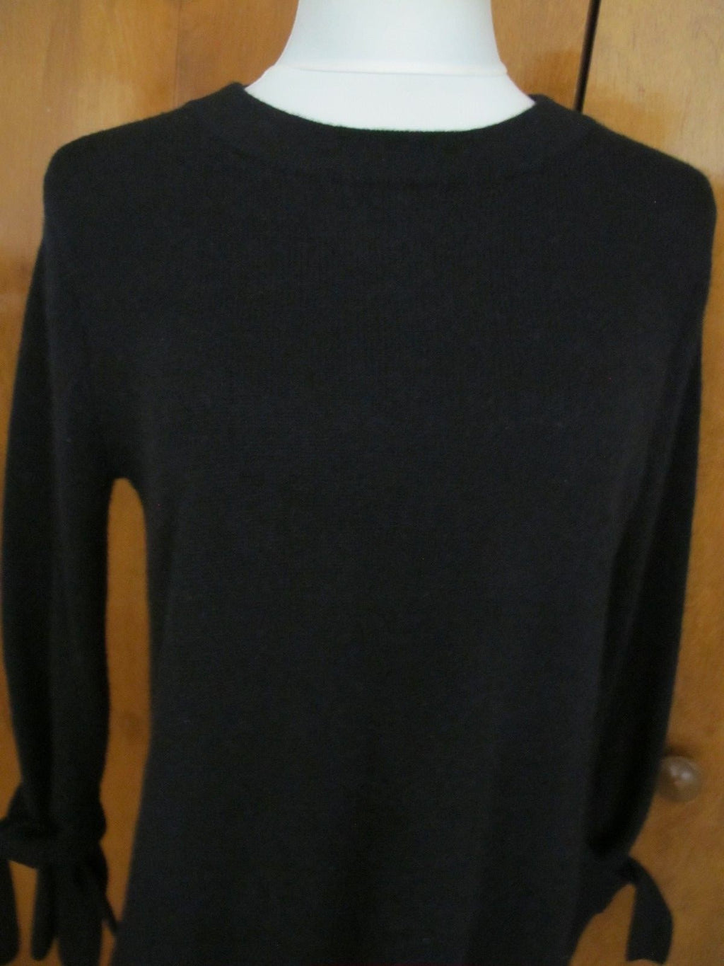 Bloomingdale's Women's Black 2 Ply Cashmere Sweater Small 