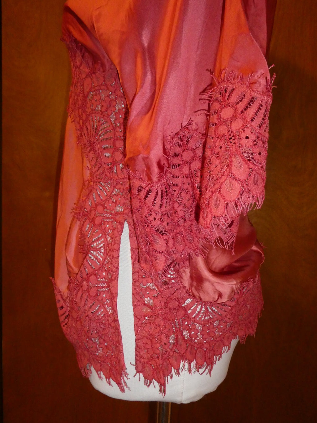 Moulinette Soeurs Anthropologie Womens Orange Satin Lace V-Neck Blouse Sz Small