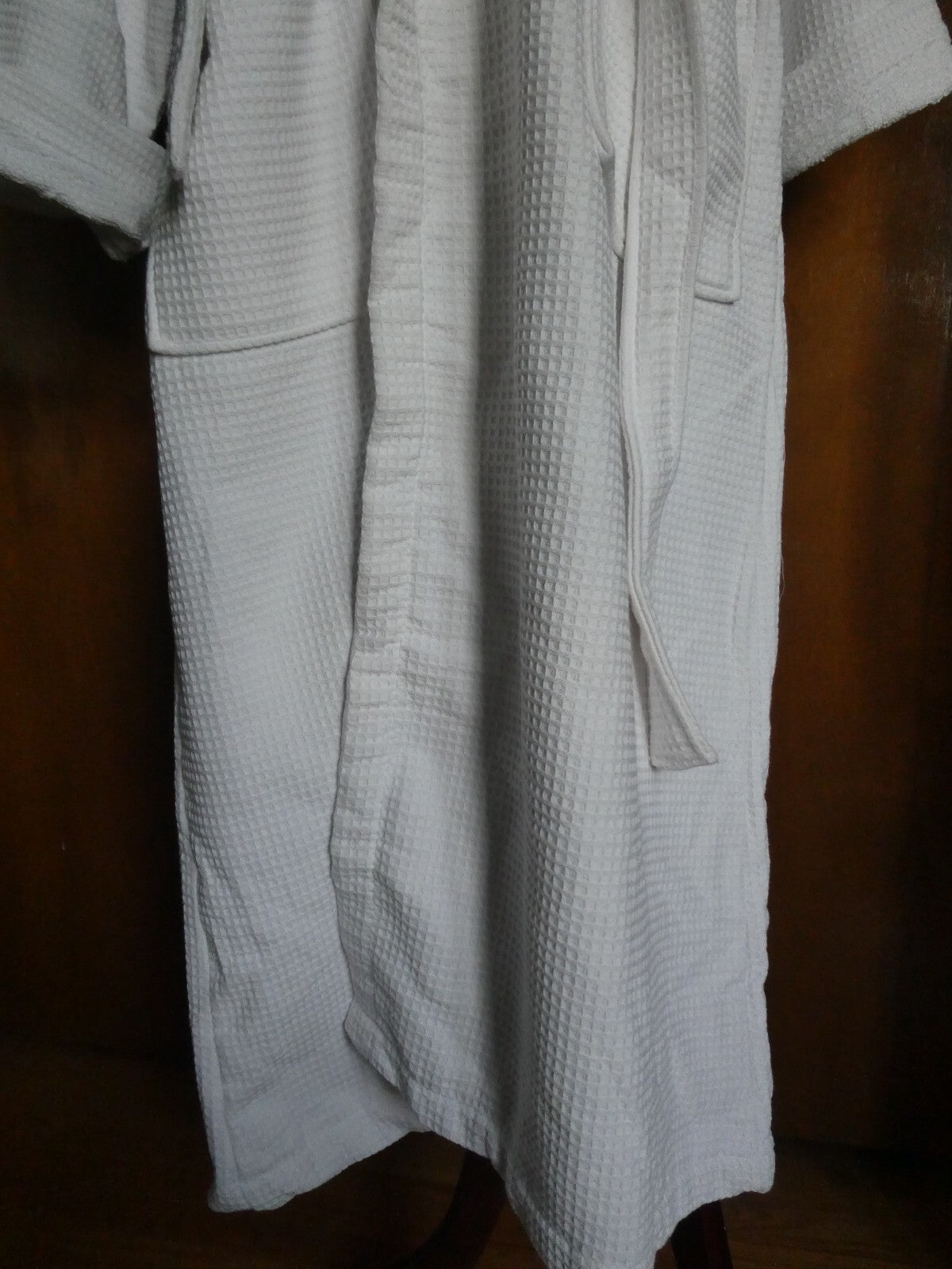 Chortex Luxury Women’s White Waffle Classic Turkish Cotton Robe Size S/M