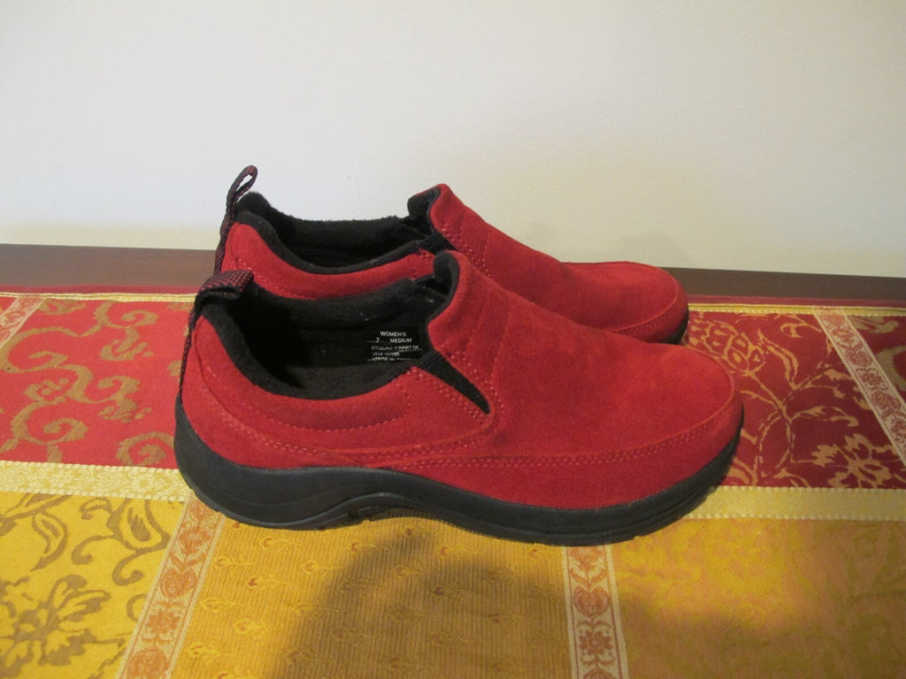 L.L. Bean Dark Red Women's Suede Slip On Shoes 7 Medium 