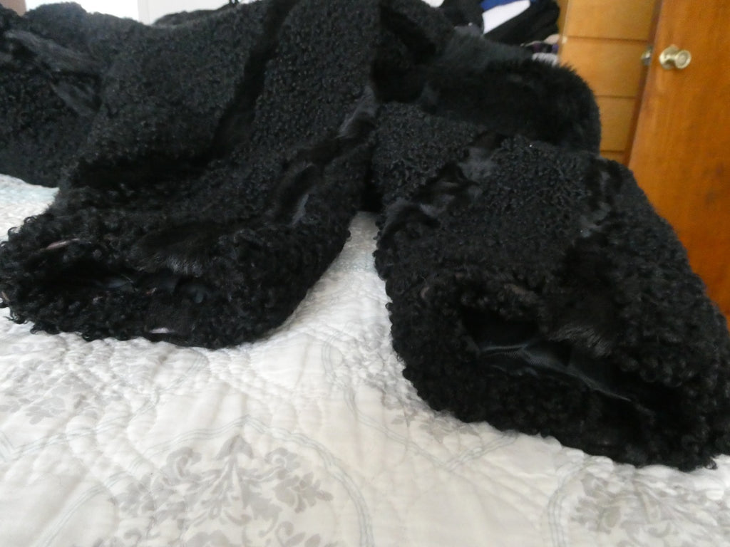 Genuine Karakul Persian Lamb Fur Coat Women’s Black Fur Collar Made in Moldova M