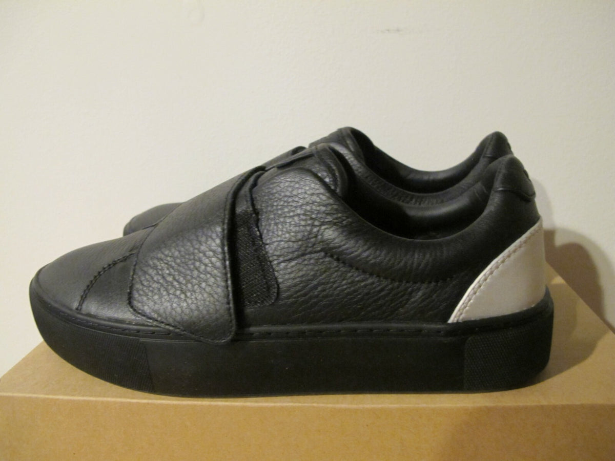 UGG Australia Neri Women's Black Leather Fashion Sneaker Size 7.5