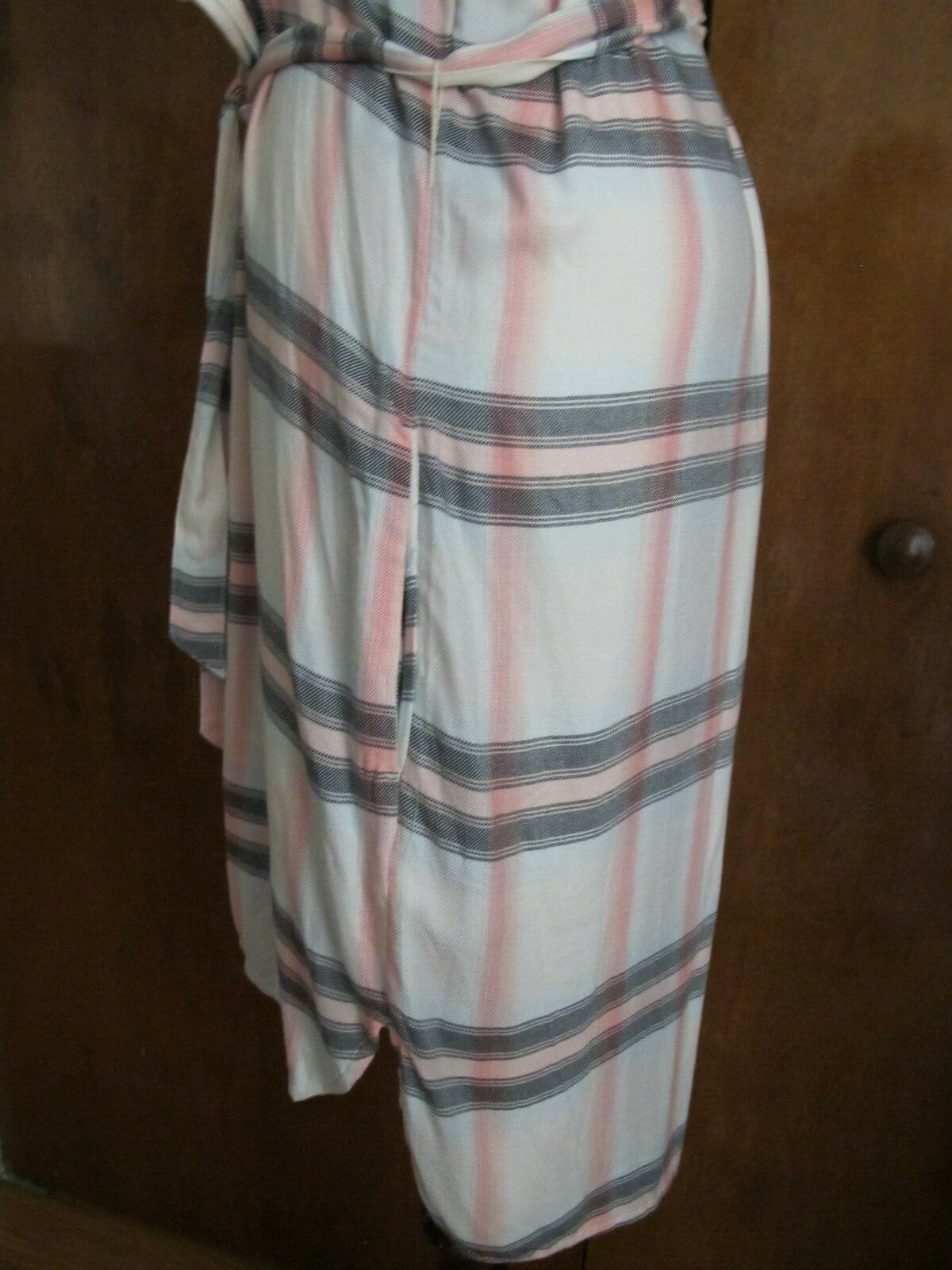 Gap women’s multi color summer dress size Large NWT