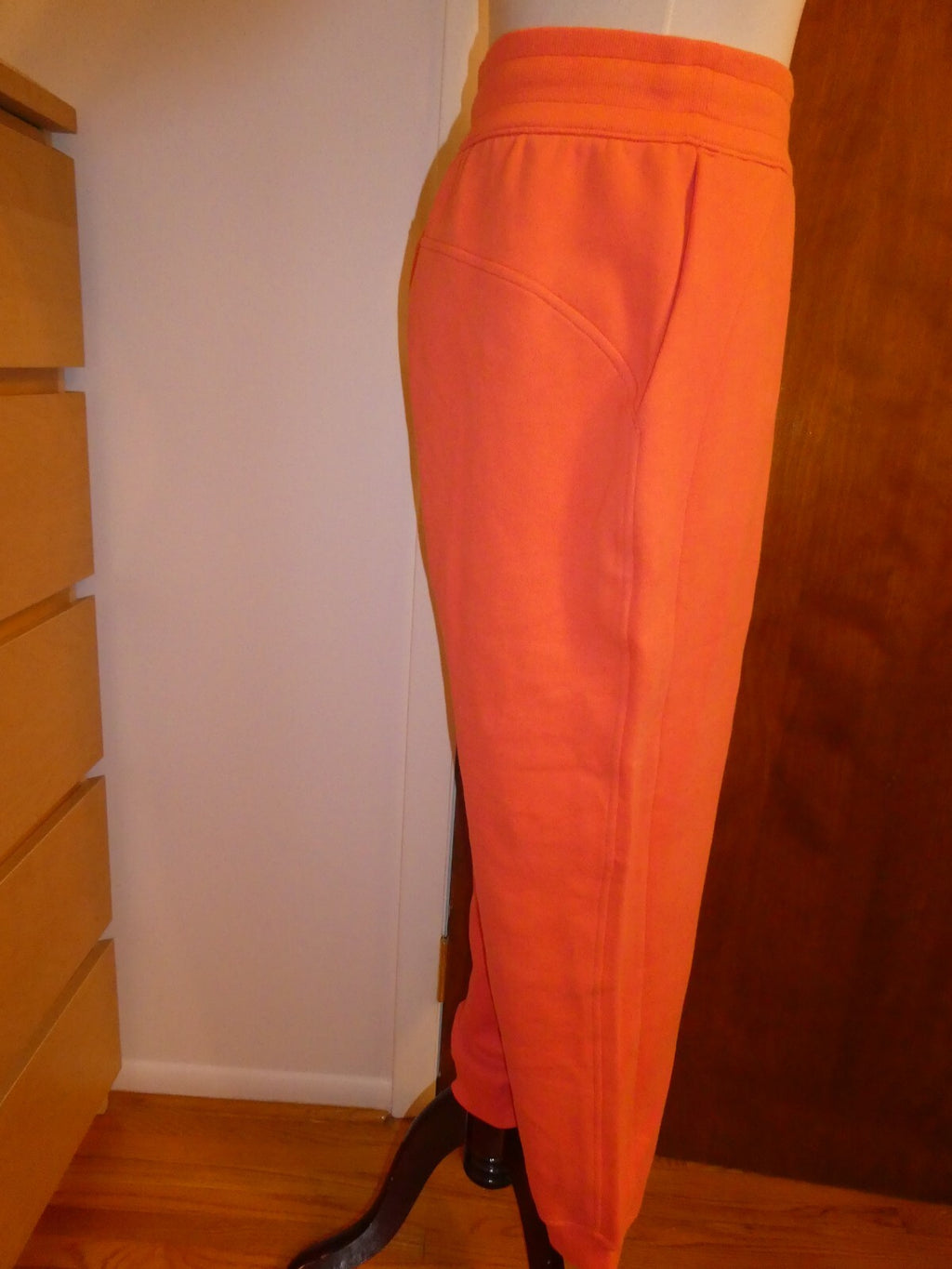 Lululemon Women’s Orange Scuba HR Jogger Size 14