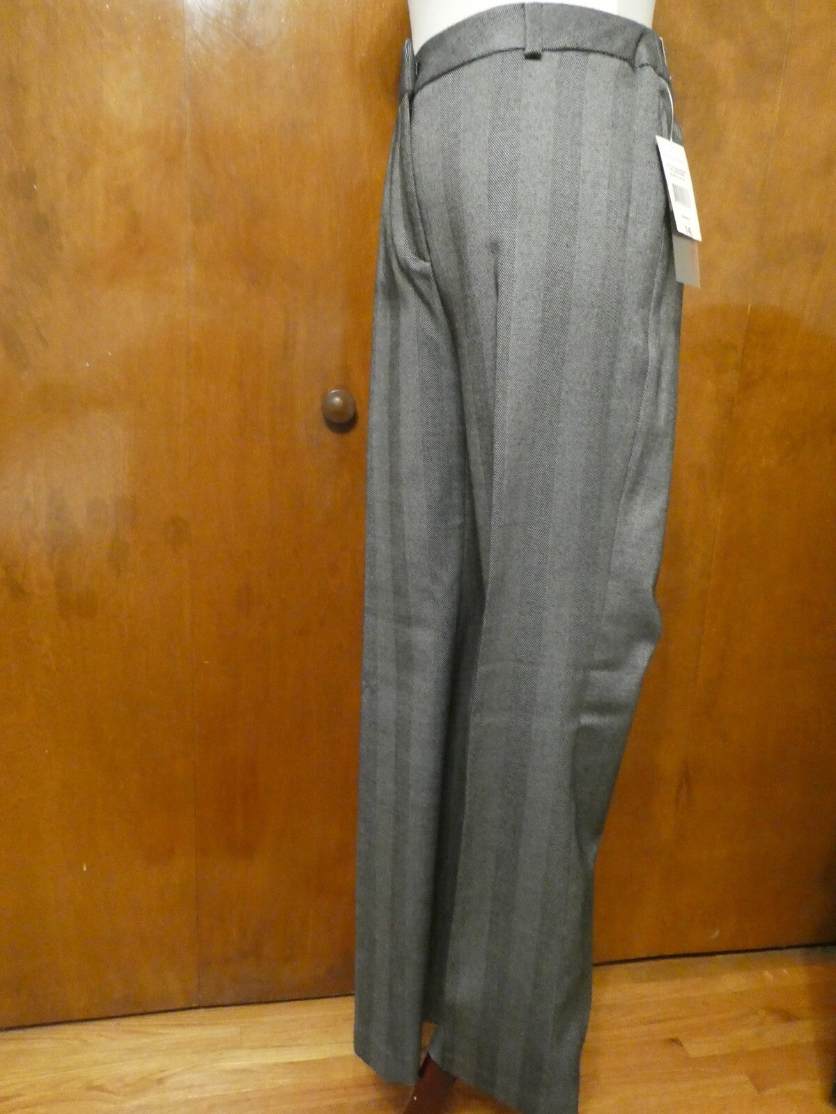 Gloria Vanderbilt The Caroline Women’s Gray Classic Fit Straighter Leg Pants 14