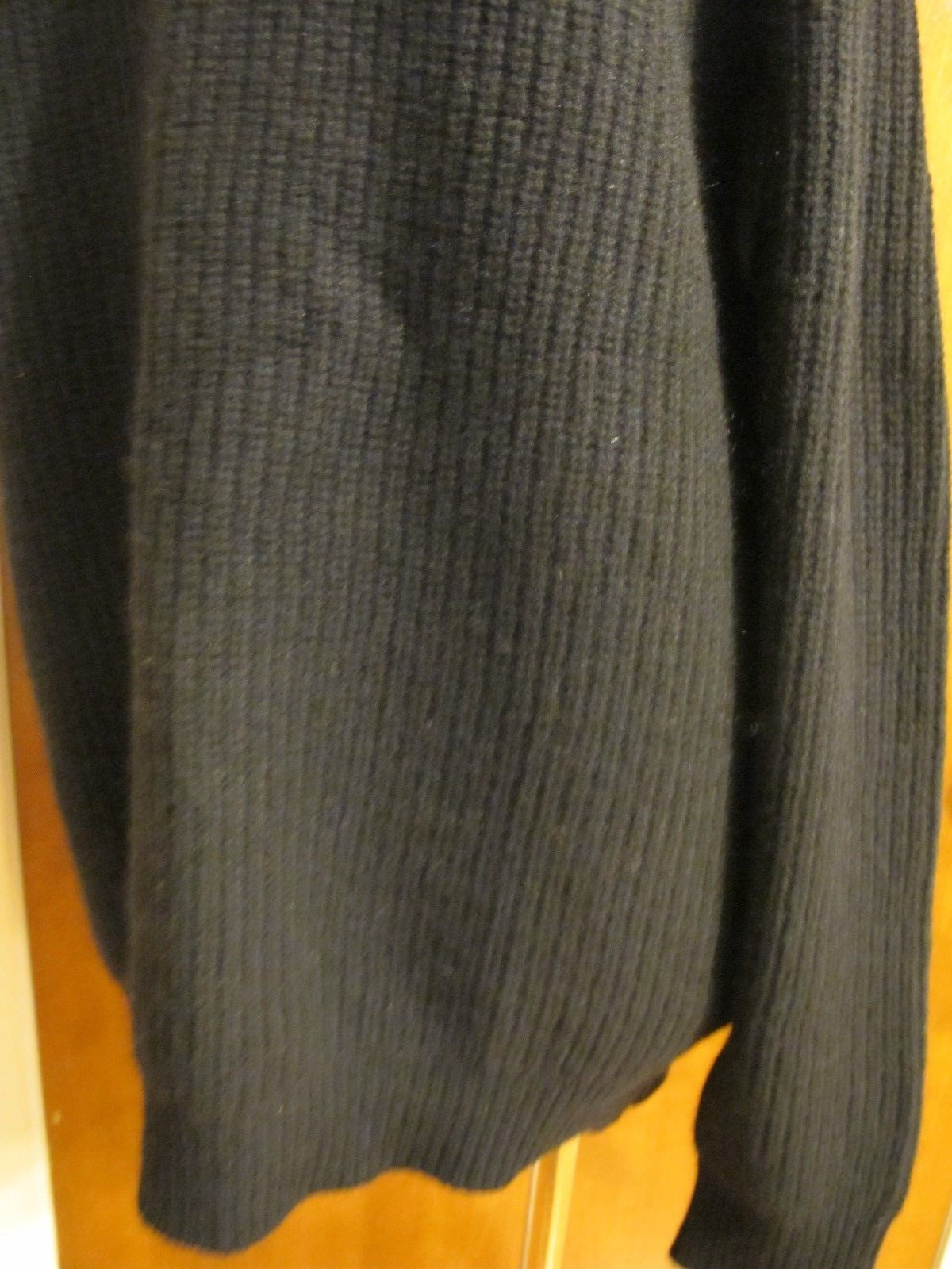 Bloomingdale Aqua Women's Black Cashmere Cold-Shoulder Detailed Sweater Medium