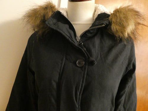 Abercrombie & Fitch Women's Long Faux Fur Winter Hooded Coat Jacket XSmall