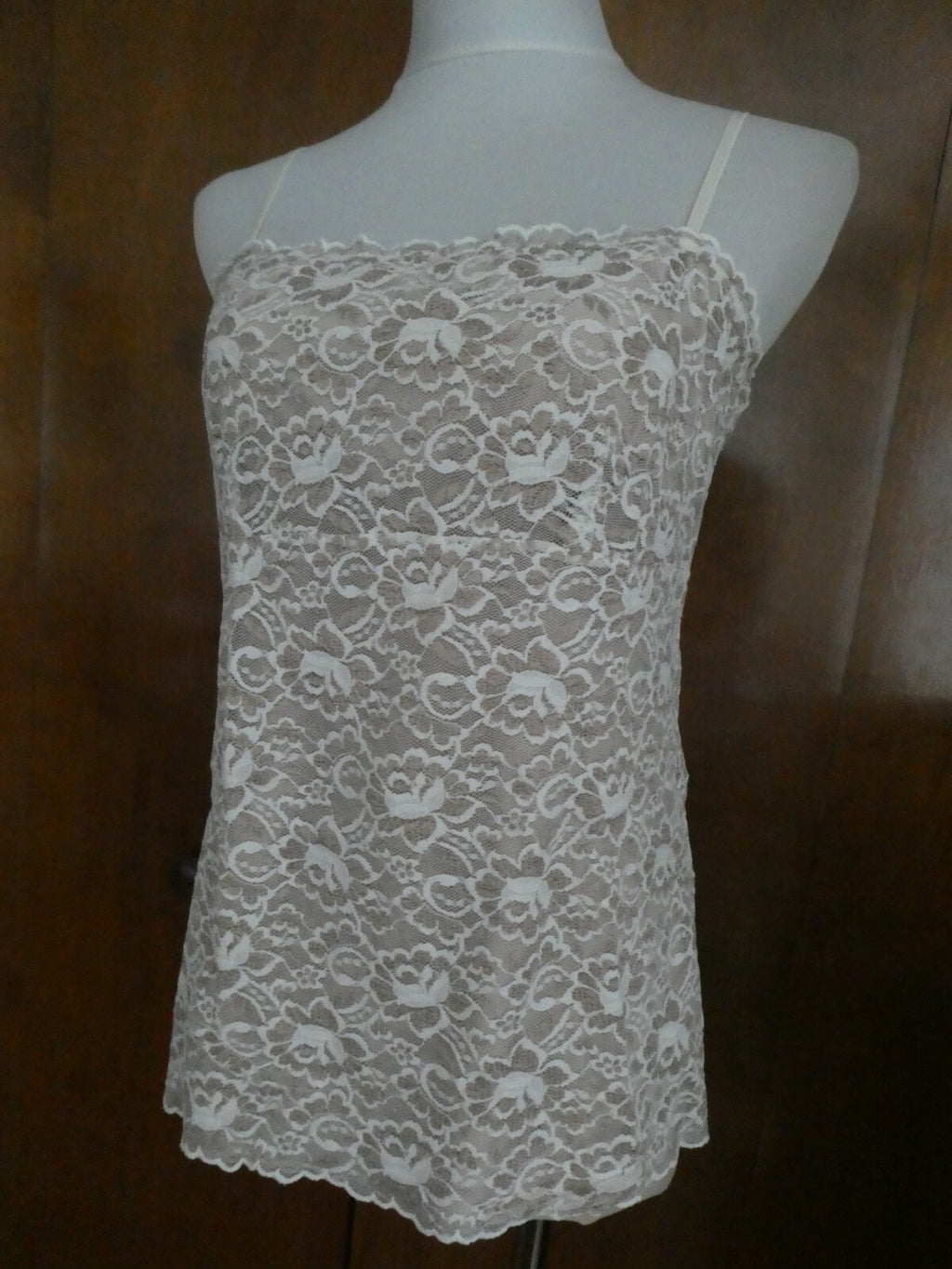 New York & Company Women’s Beige Detailed Tank Top Large