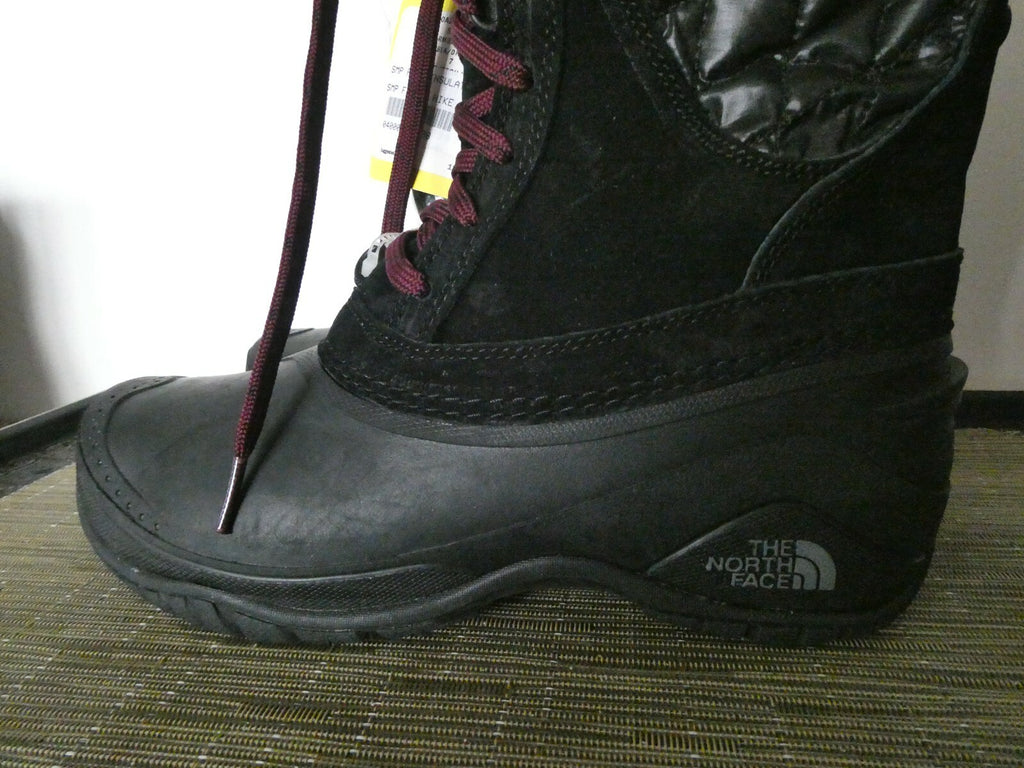 The North Face autentically black waterproof lace-up New boot size 7
