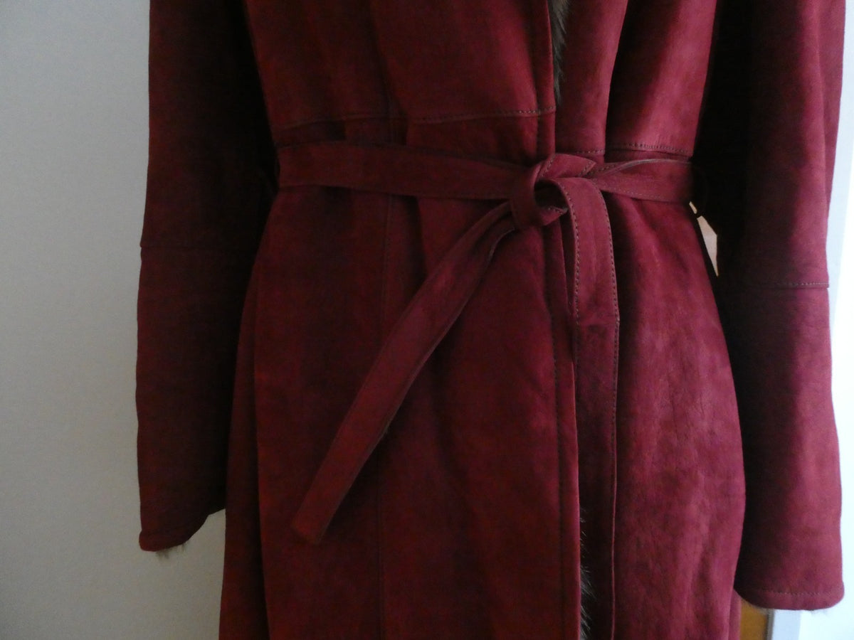 Women's Wine Shearling Sheepskin Long Winter Coat Spain 38 US 8 Runs big US 12