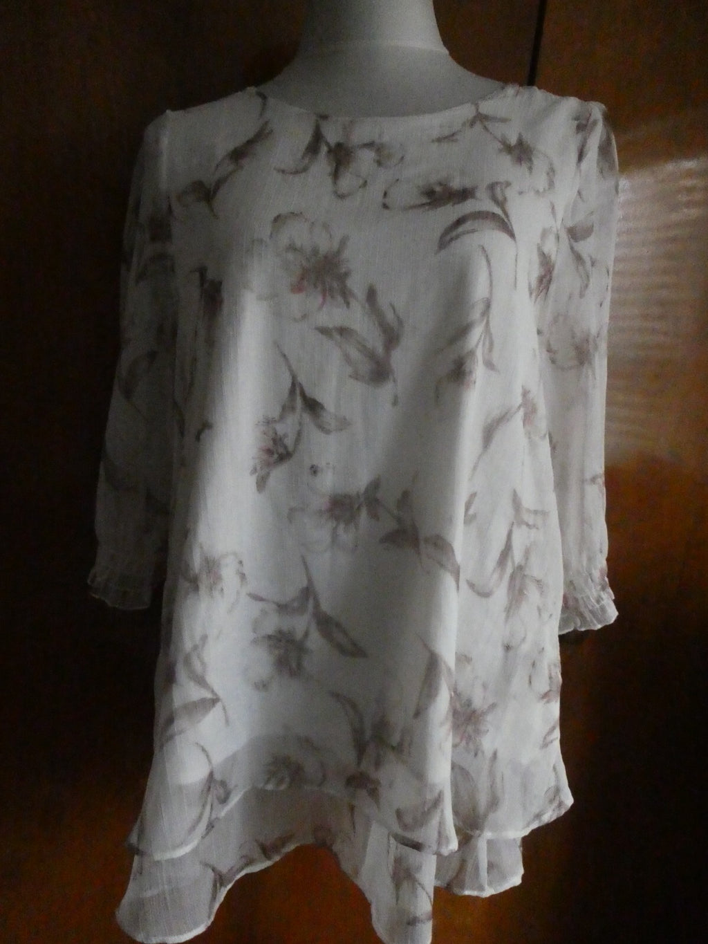 Ei Shing Fashion Women’s Layered Blouse Top No Size Tag Based on measures Medium