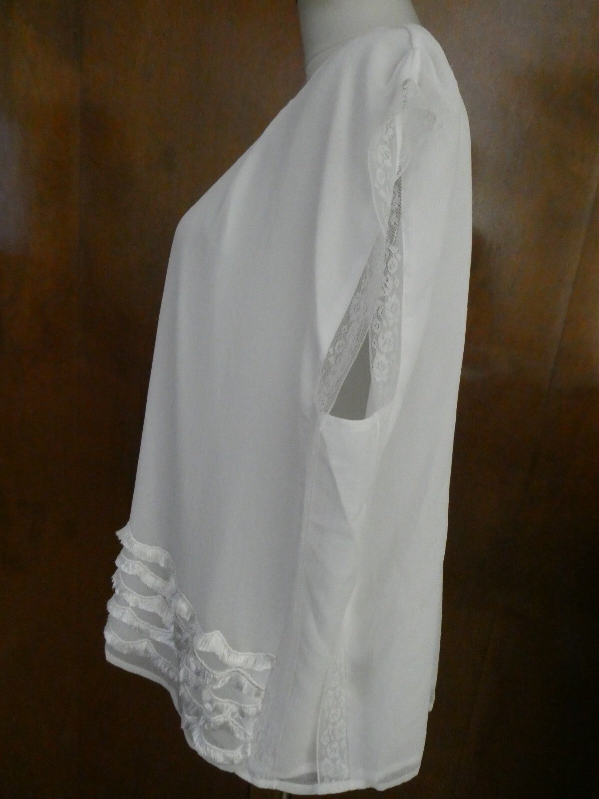 Anthropologie Ranna Gill Women's Decorated Detailed Lined White Top Size Large