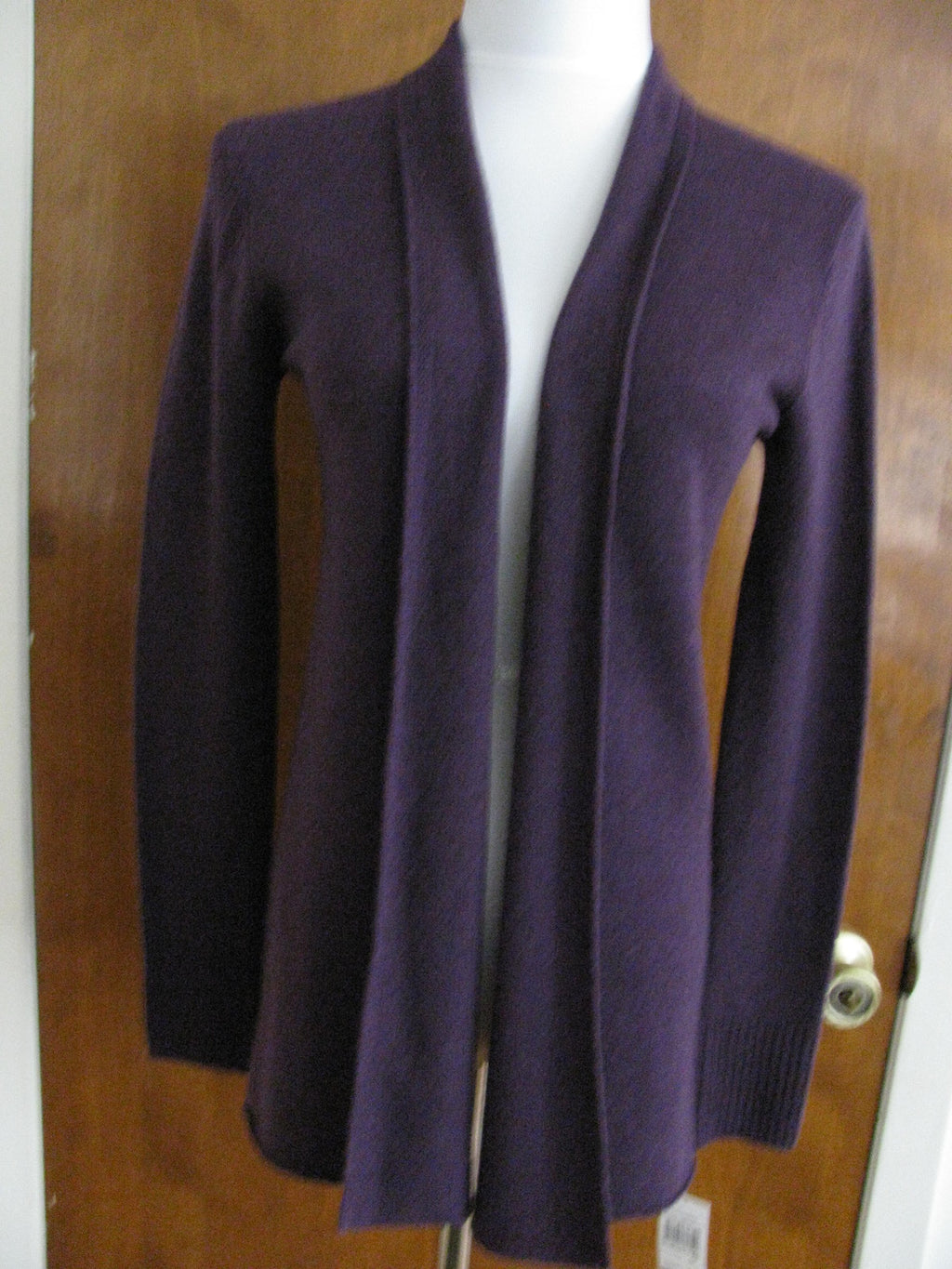 Evelyn women's deep purple 2ply cashmere cardigan size PS NWT