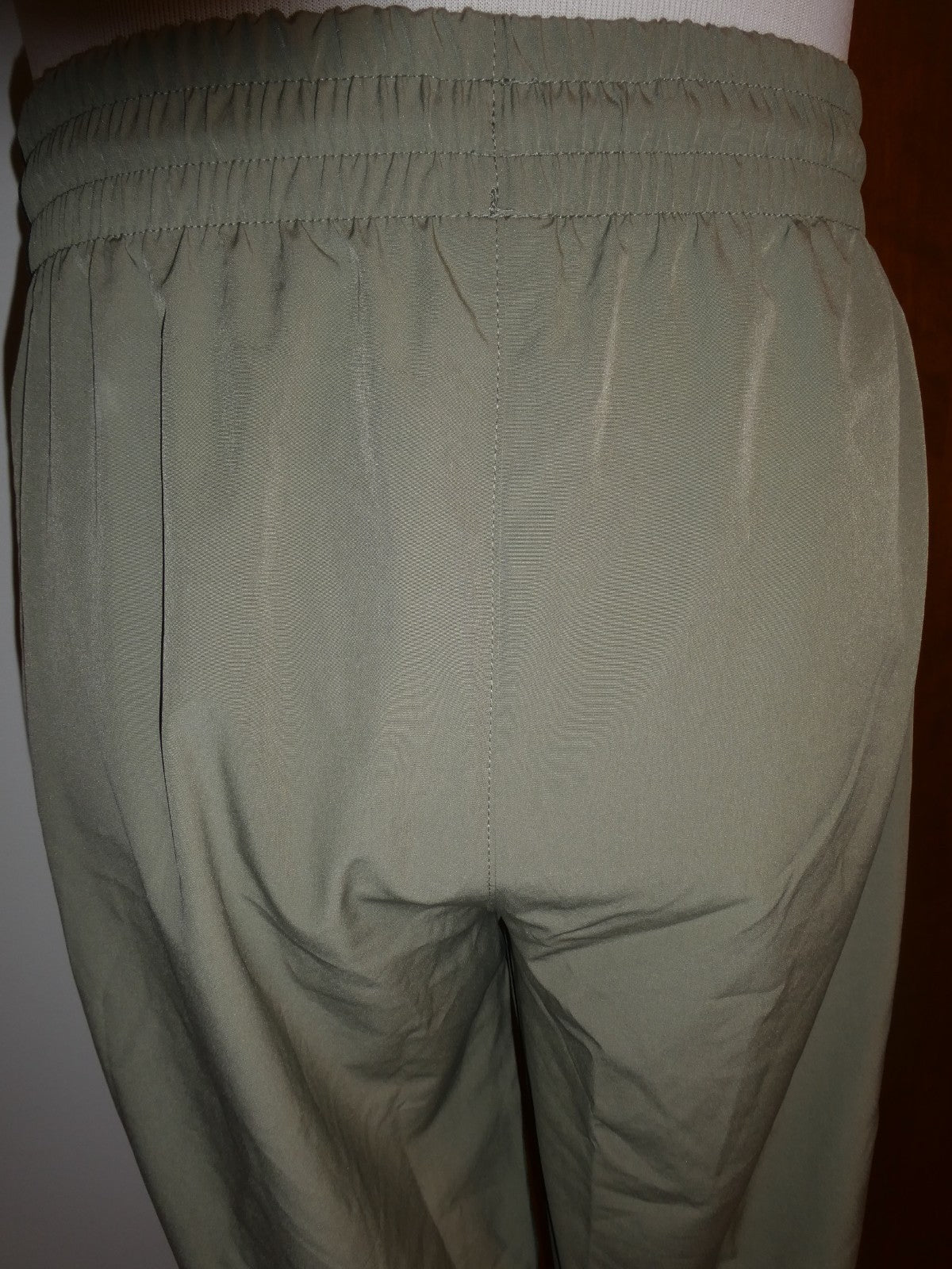NBA Olive Green Walk Off Jogger Pants Men’s Large Athletic Track Pants Zip Hem