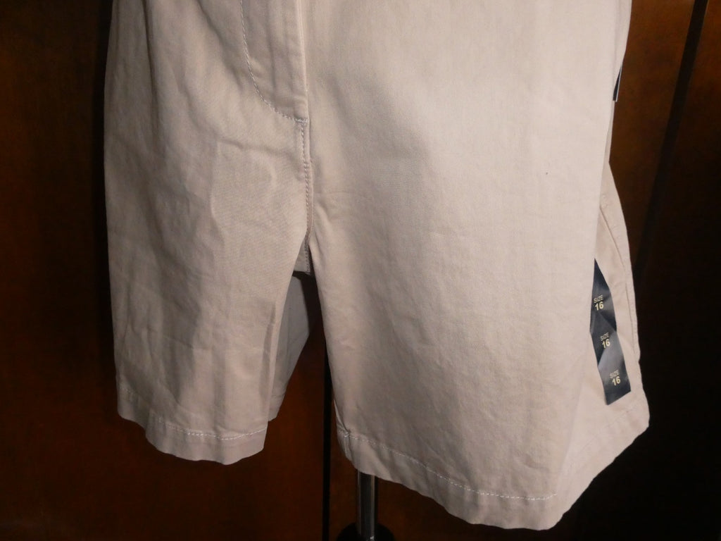 U.S. POLO ASSN. Women Beige Khaki Chino Bermuda Shorts Size 16 (Fits Like 14)