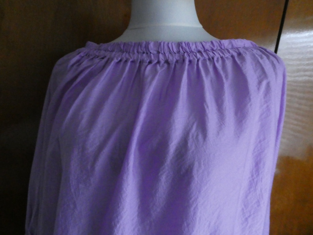 Anthropologie Maeve Women’s Lilac/Lila Shoulder Top Blouse Size Large