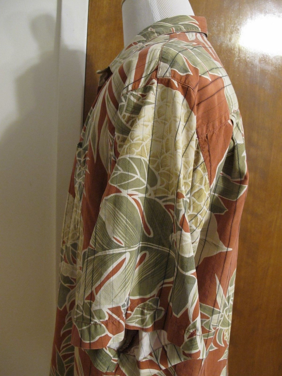 Tommy Bahama Men's Pre-Owned Silk Multi Color Pineapple Print Brown Shirt Large 