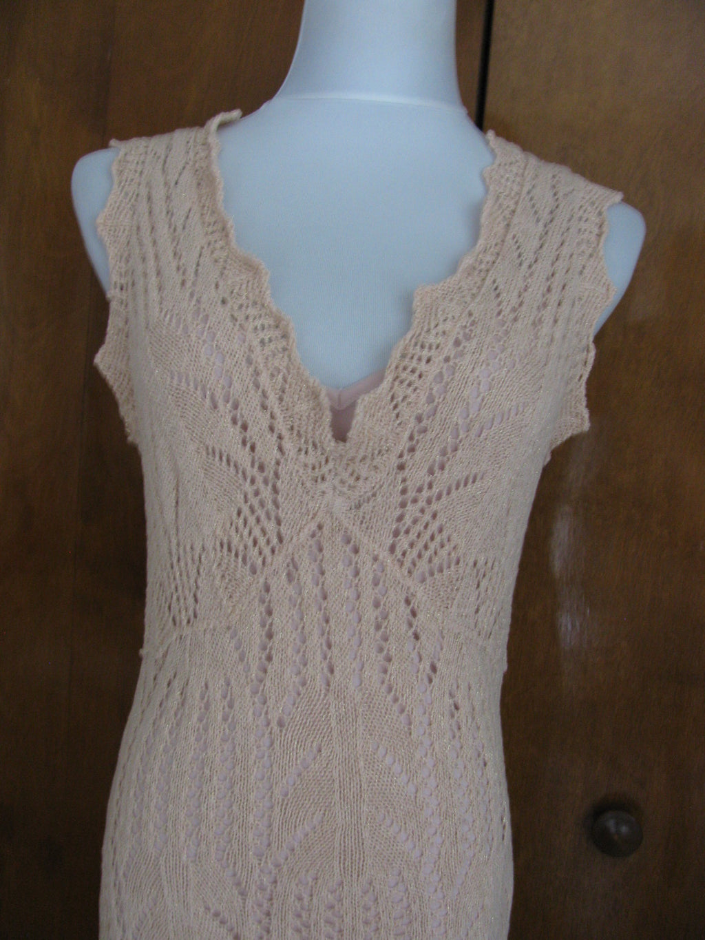 Guess women’s neutral pink pointtele dress New