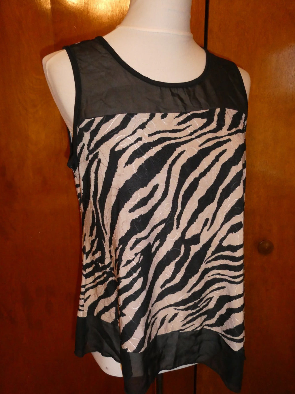 Roz & Ali Women’s MP Zebra Animal Print Sleeveless Layered Top Black Beige USA