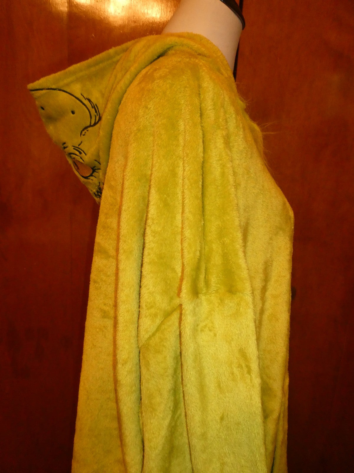 The Grinch Plush Hoodie Blanket OSFM Green Polyester Hooded Pullover Lounger