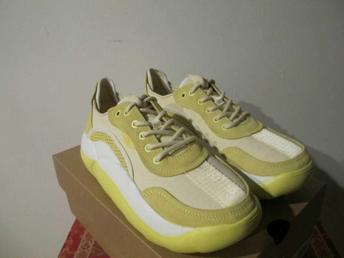 Ugg Australia La Cloud Low Women Slip On Sneaker Shoes yellow white 1107945 sz 9