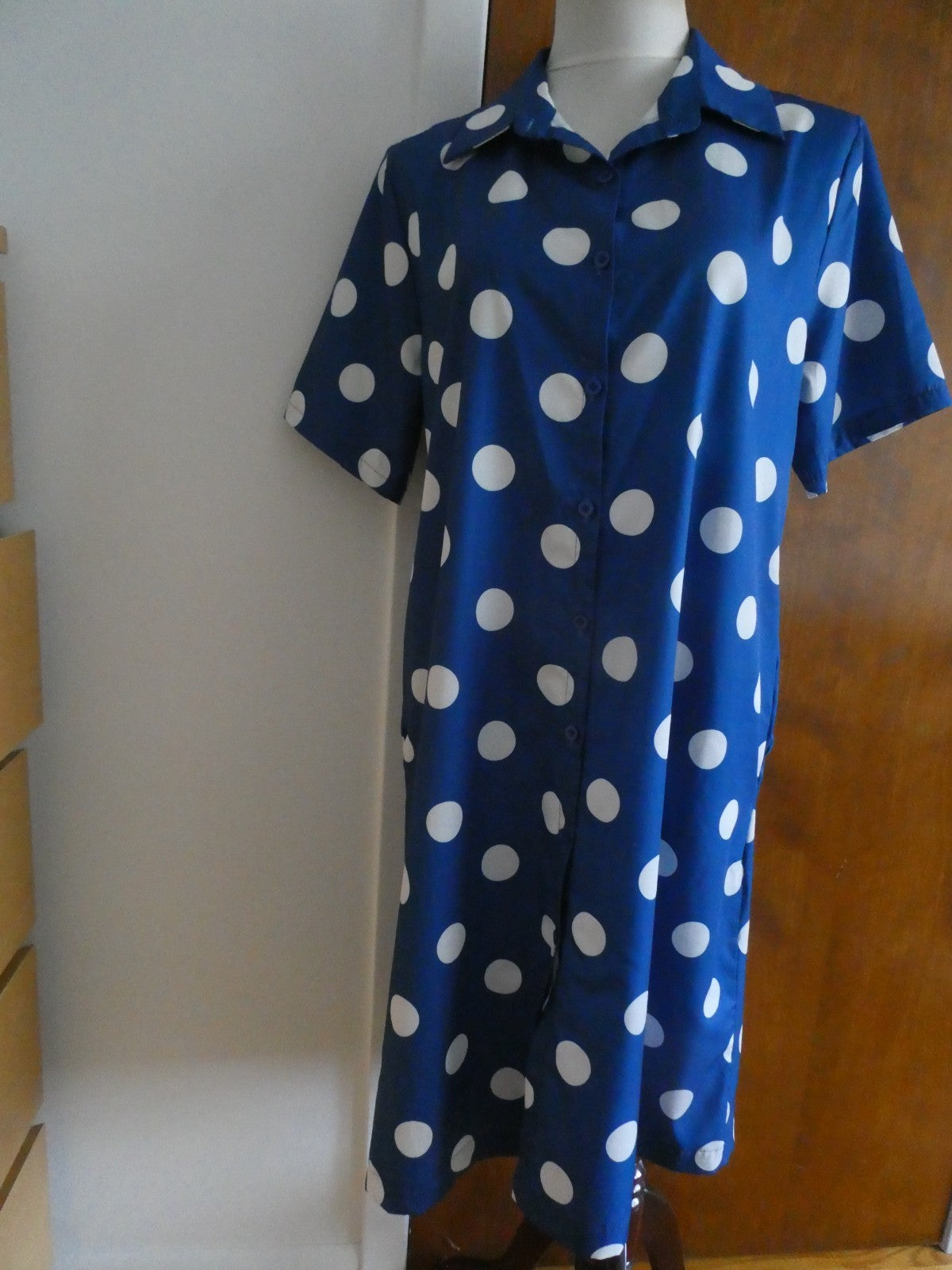 Women's navy/white polka dot button-down collared dress size XL