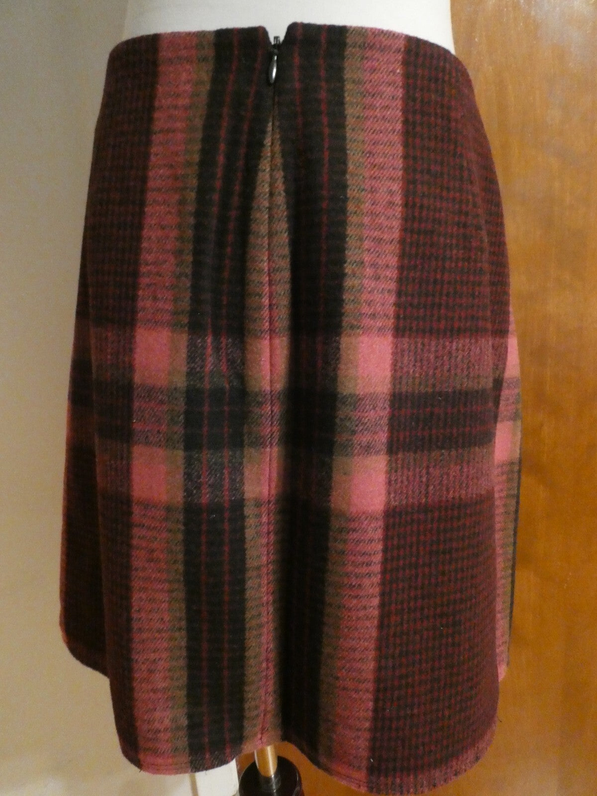 Gap women’s multicolor zip pockets mini skirt size 12