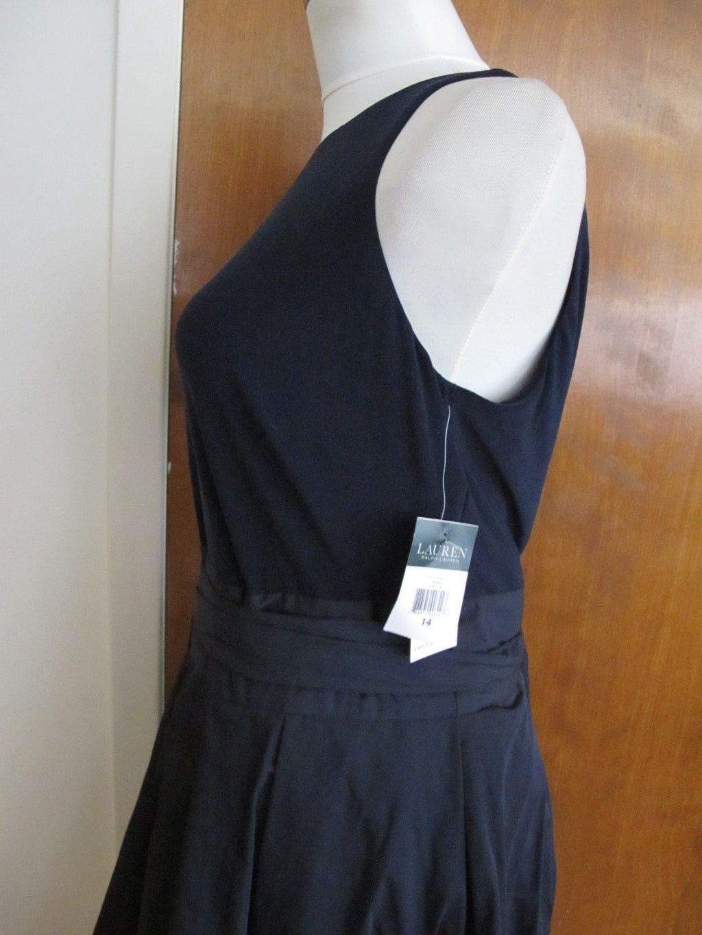 Lauren Ralph Lauren women’s navy pleated skirt detailed dress size 14 NWT