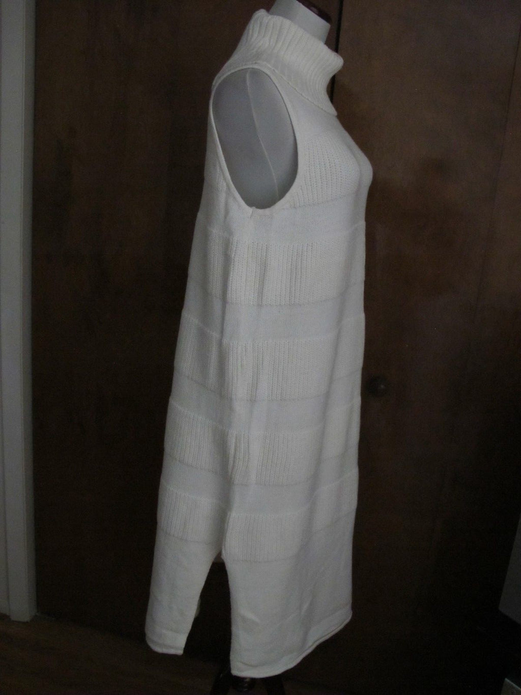 Anthropologie women’s off white dress Large NWT