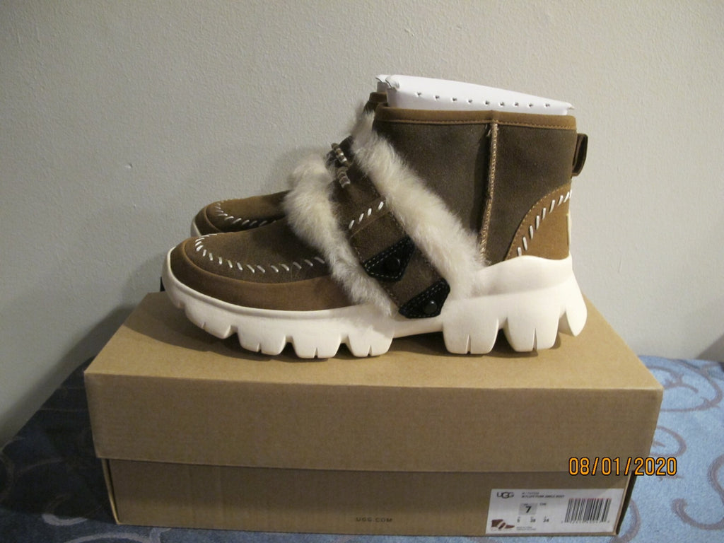 Ugg Australia Women’s Fluff Punk Ankle Boot Suede Sneaker Style 1107309 Size 7