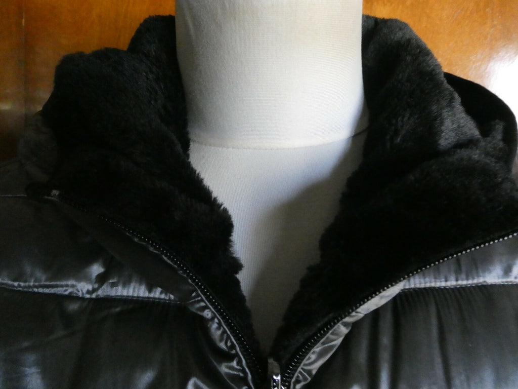 Andrew Marc Women's Gray/Black Reversible Puffer and Faux Fur Jacket Coat S/CH 