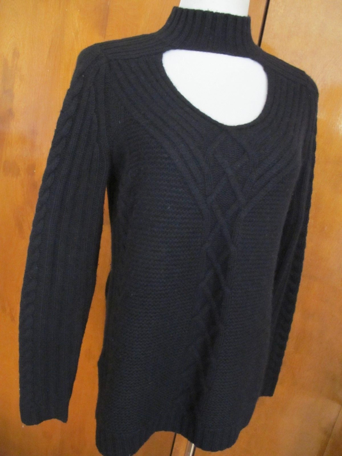 Bloomingdale Aqua Women Black Cashmere Detailed Cable Peek Neck Sweater Sz. S,M
