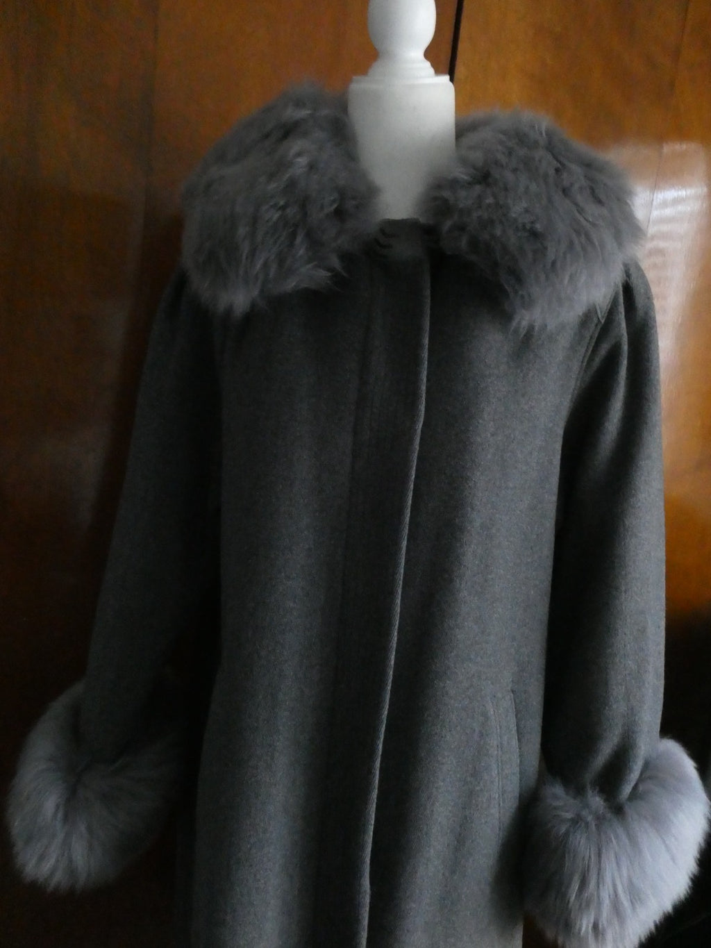 Berghaus Wool Coat with Lama Fur Trim Women Long Coat Sz 46 (US Sz 10) England