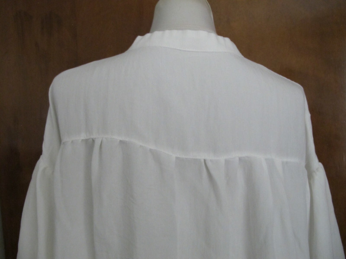 L&Z women's white size Large top blouse