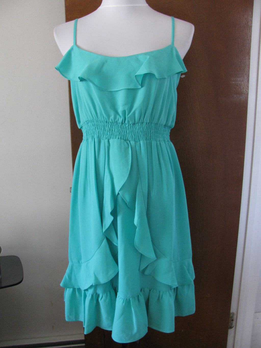 Max And Cleo women's green tide lined detailed  dress size small 