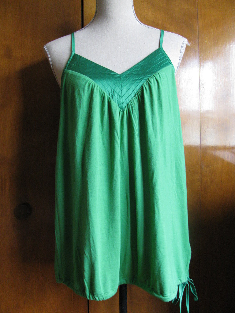 Buffalo Women's Green Rayon Tunic Top Size Large NWT fits Medium 