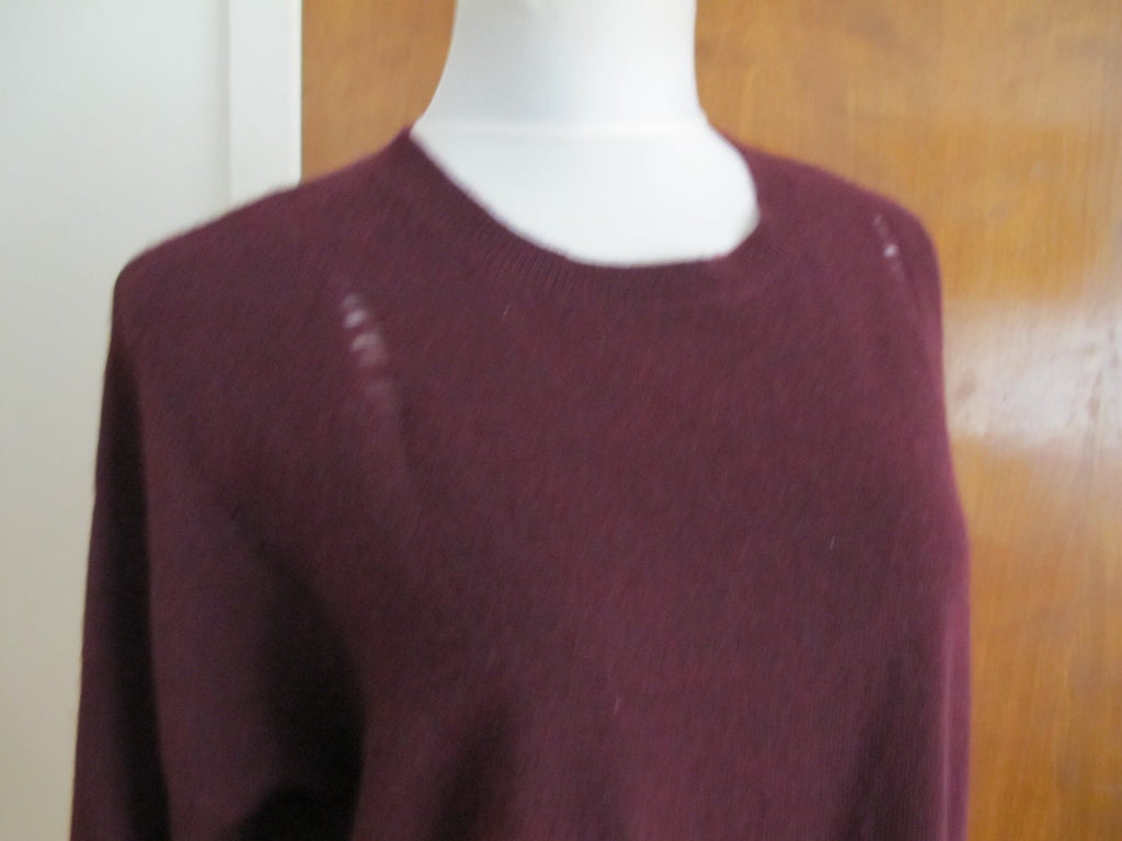 Aqua Women's Burgundy Cashmere Sweater Medium 
