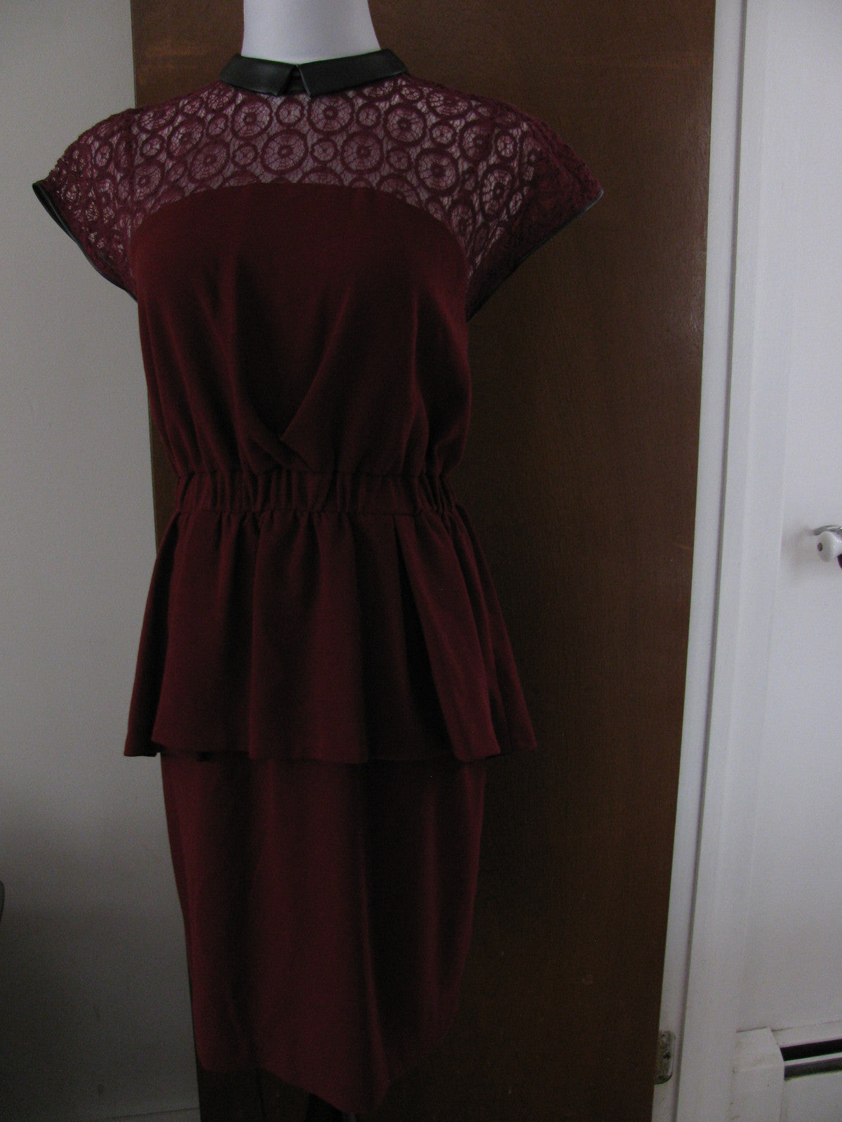 W118 Walter Baker Womens Burgundy Peplum Faux Leather Trim Evening Dress S NWT