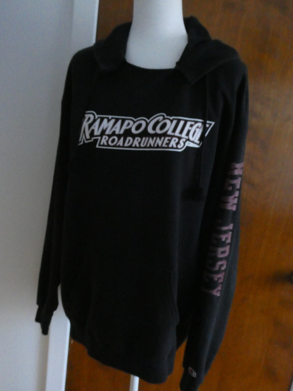 Champion Eco Authentic Ramapo College Roadrunners Hoodie Black XL Pullover