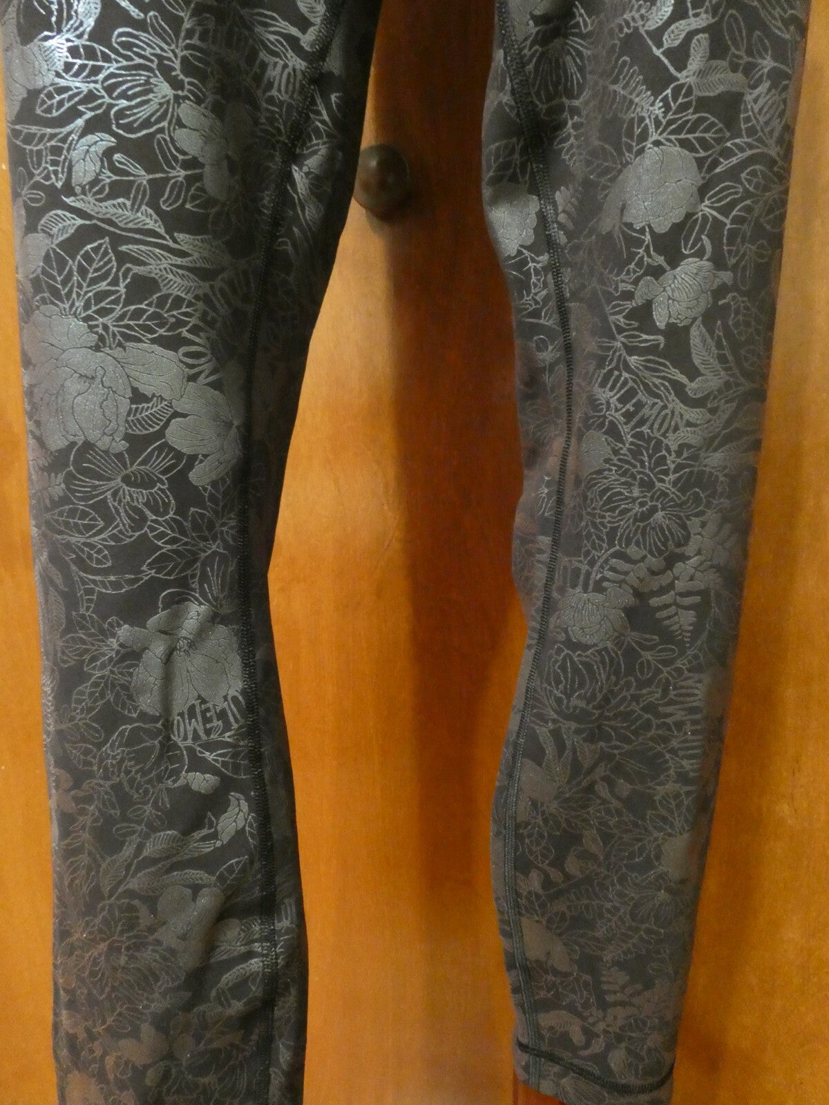 Lululemon Women's Wunder Train Running Black Detailed Pant Tight 25"