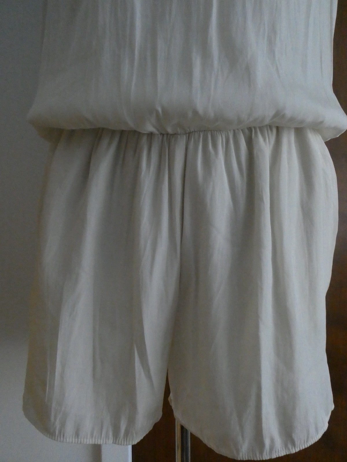 Gap Women's Ivory Sleeveless Romper Shorts Lined Size Large NWT Pull On