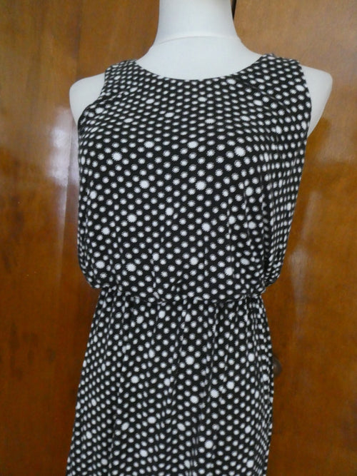 Ann Taylor Women's Black/White Rayon Dress Size Medium