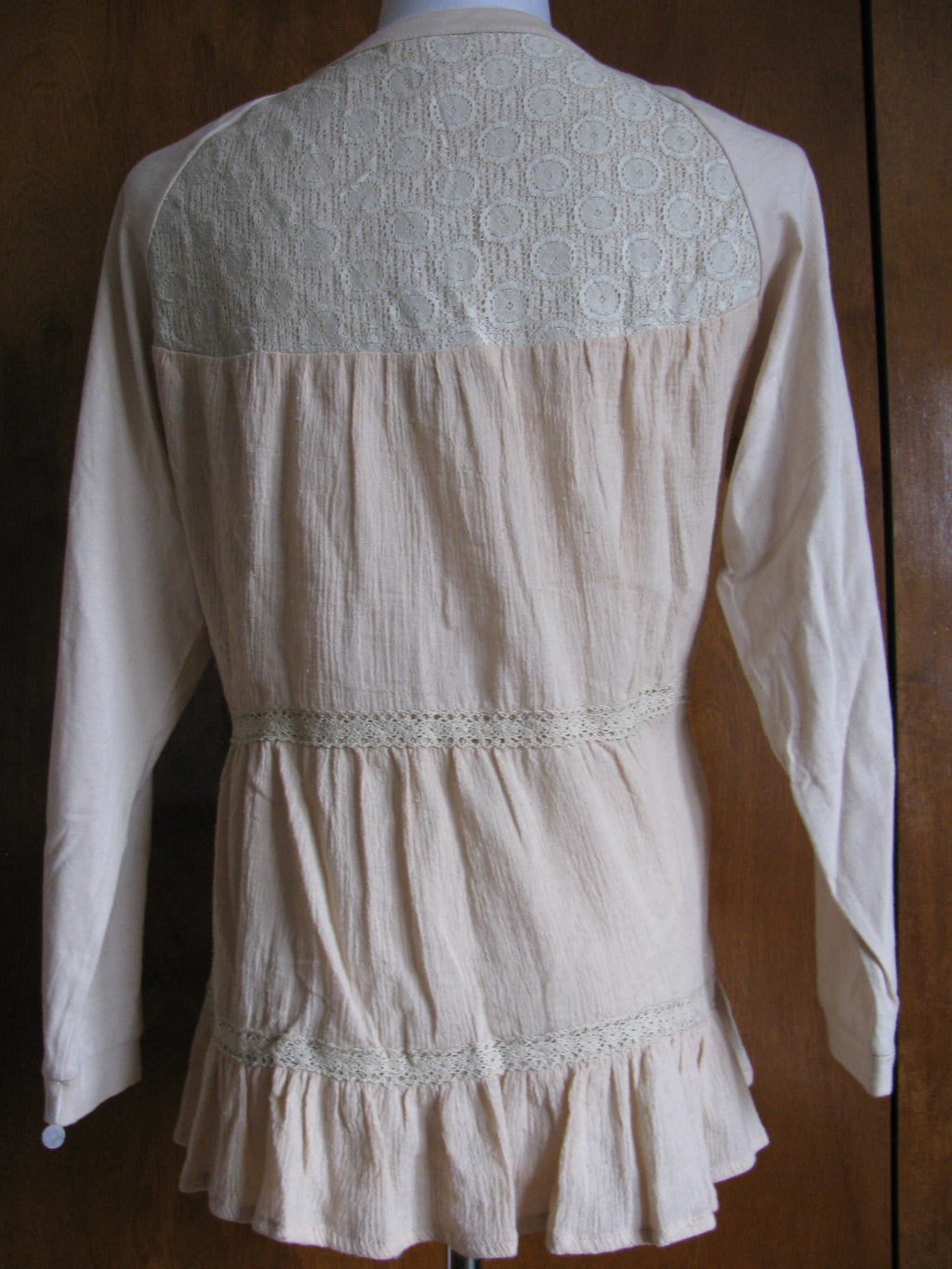 Trinity women's detailed organic cotton beige top large fits medium
