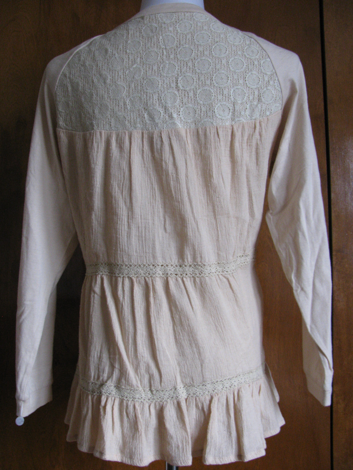 Trinity women's detailed organic cotton beige top large fits medium