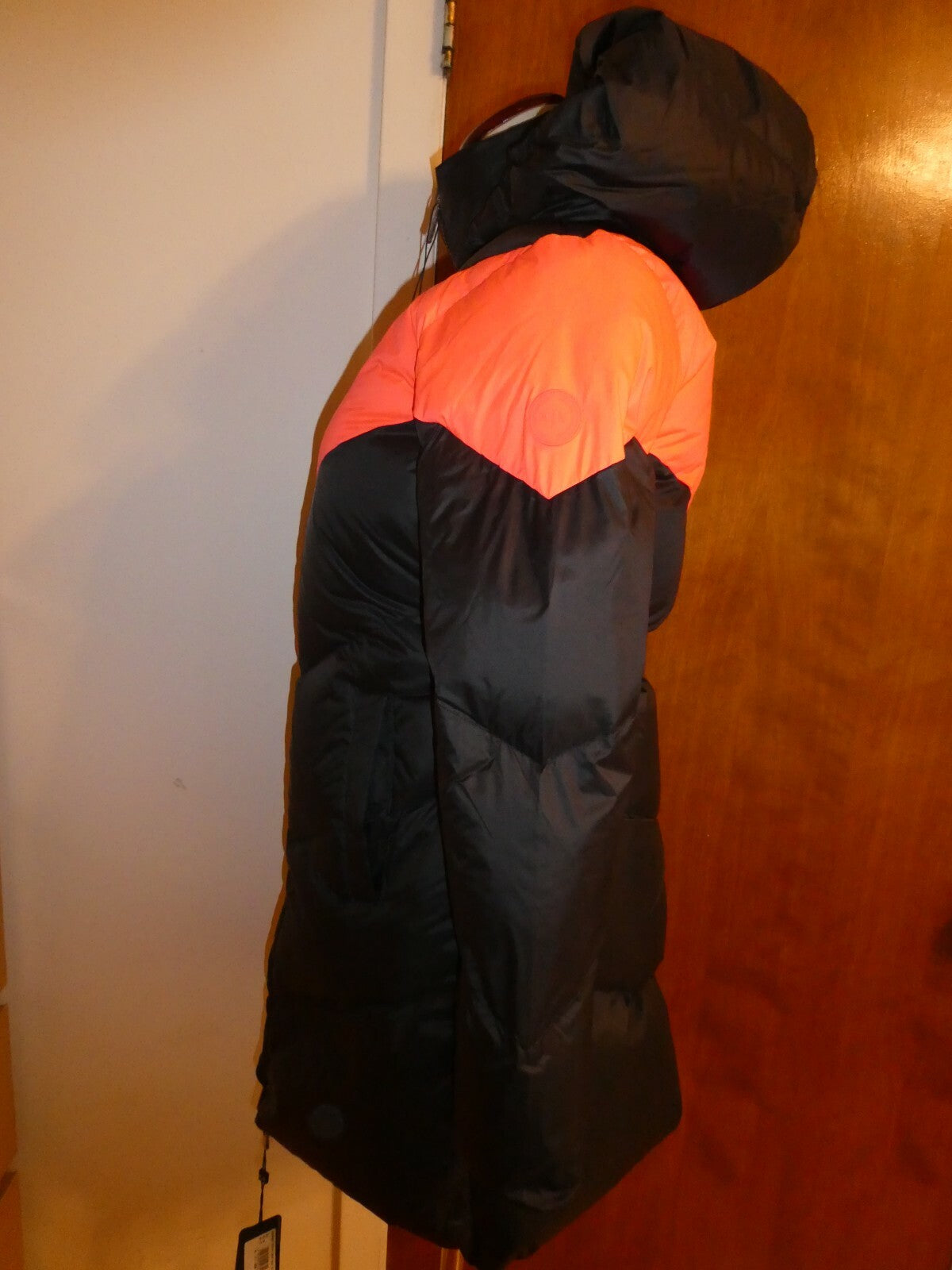 Armani Exchange Women's Black/Orange Reversible Winter Padded Jacket Coat XS
