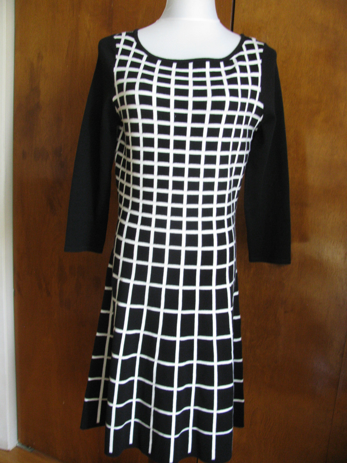 Lauren Ralph women's black white fit and flare gathered dress 
