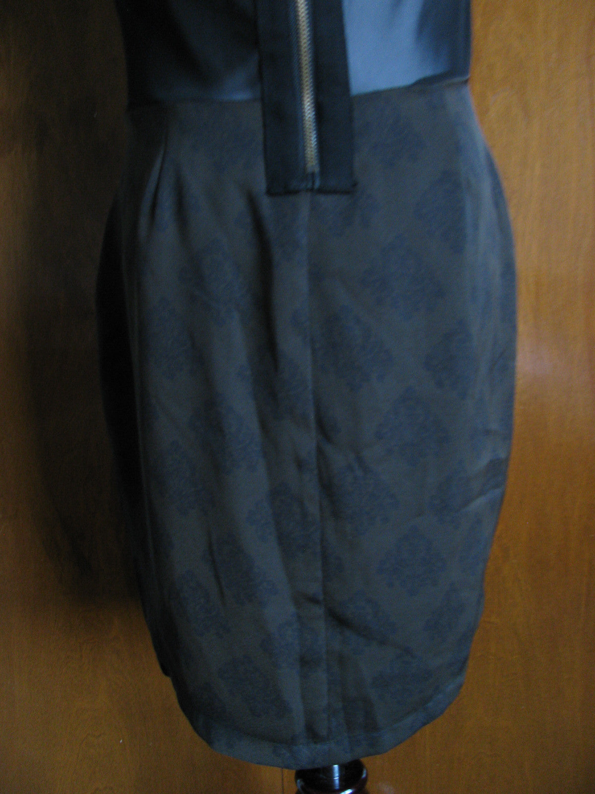 Sanctuary Women Stylish Black Gray Dress XSmall Fit XXS Large Fit Medium New