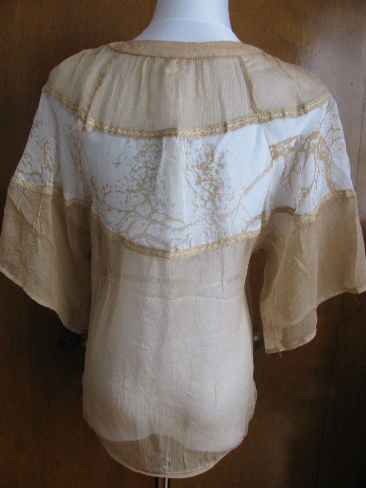 Trinity women’s beige silk evening top size Small NWT