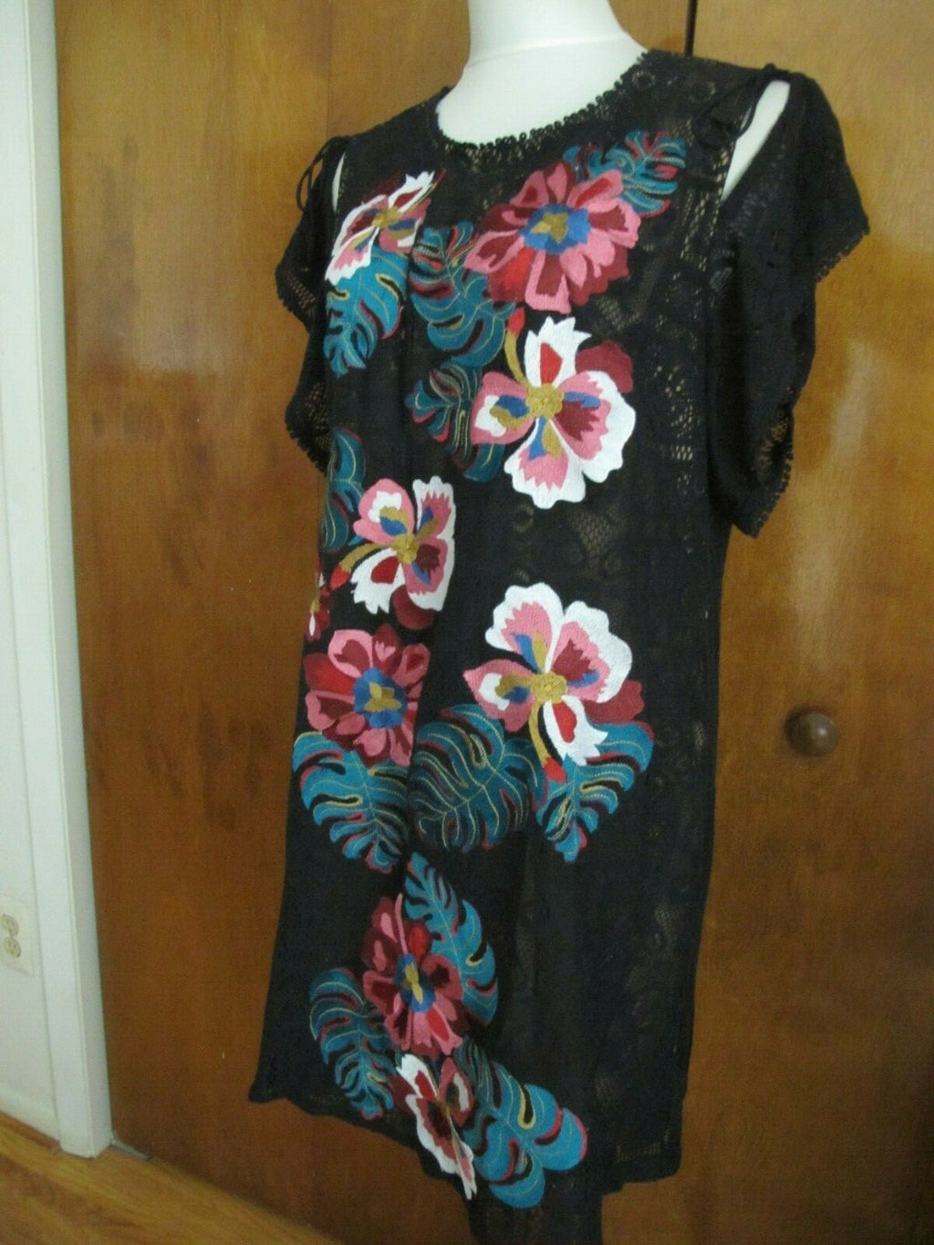Anthropologie Ranna Gill Black Noir Embroidered Lace Cold Shoulder Dress  Large